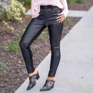 Judy Blue Faux Leather Skinny Pants Black Denim Jeans.